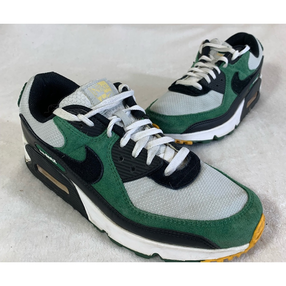Air Max 90 Men’s Size 10 Excellent Green White Black DM0029-004